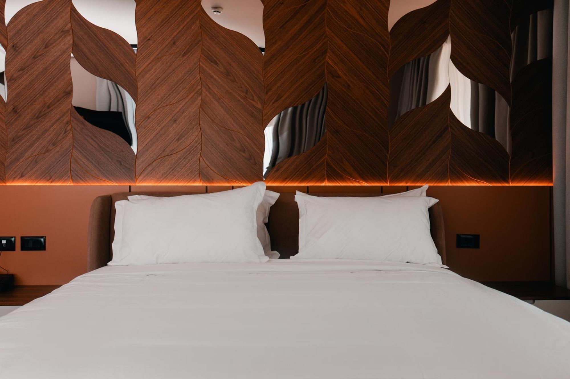 Отель Royal G Deluxe Shkallnur Экстерьер фото